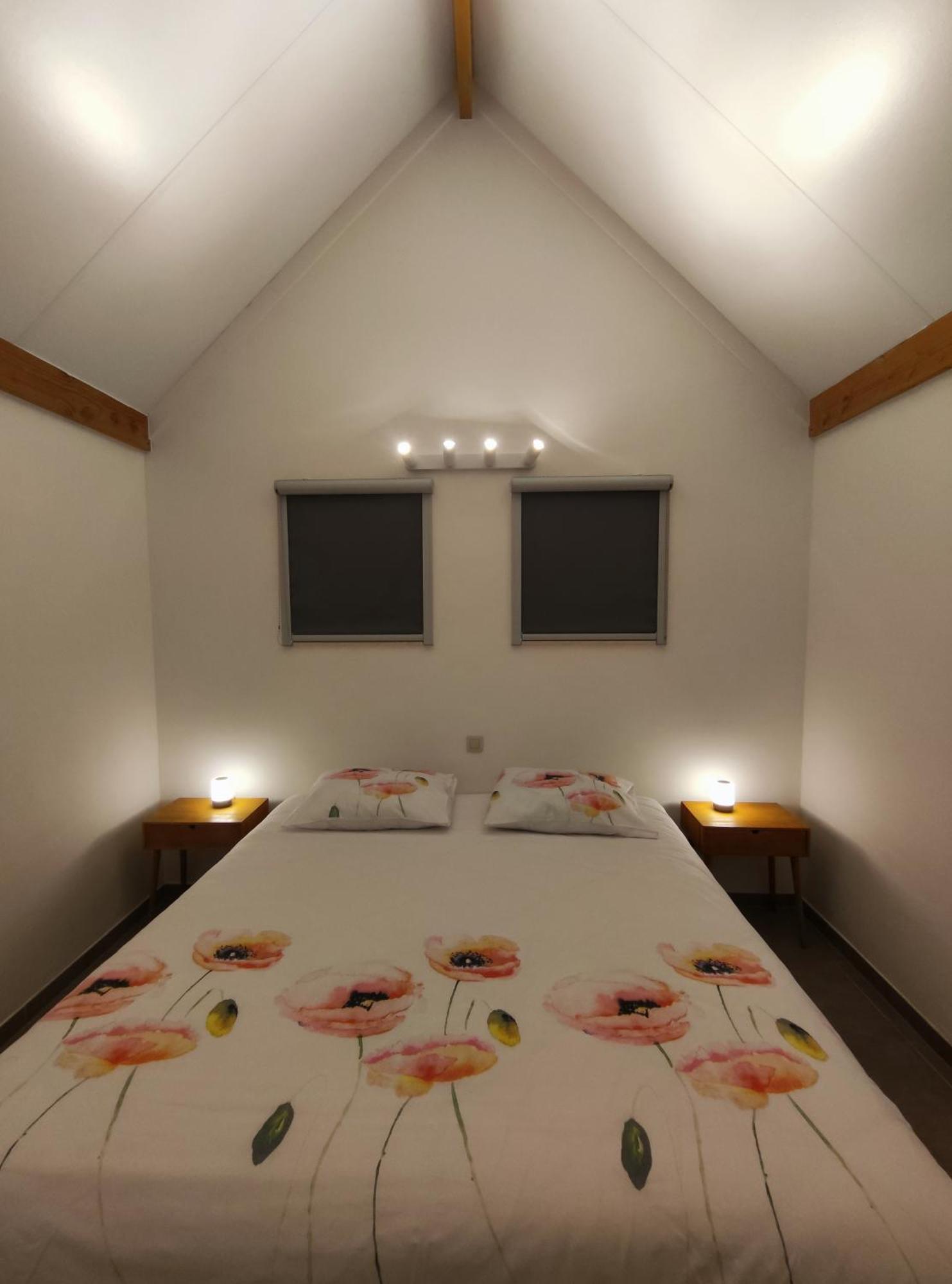 Vakantiewoning Polderhuis 10, Airco En Verwarming In Alle Kamers, Prive Parkeerplaats En Afgesloten Tuin Koksijde Exterior foto